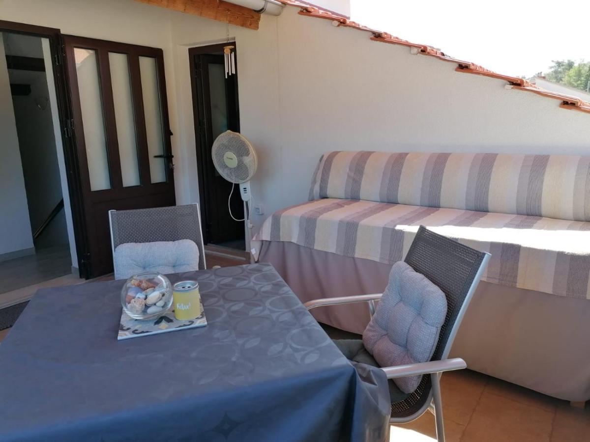 Apartments Misini Dvori Stomorska Extérieur photo
